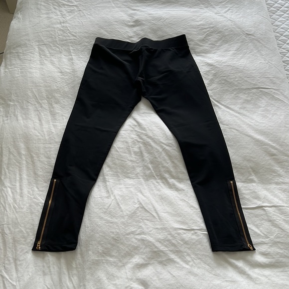 Leggings - Picture 2 of 3